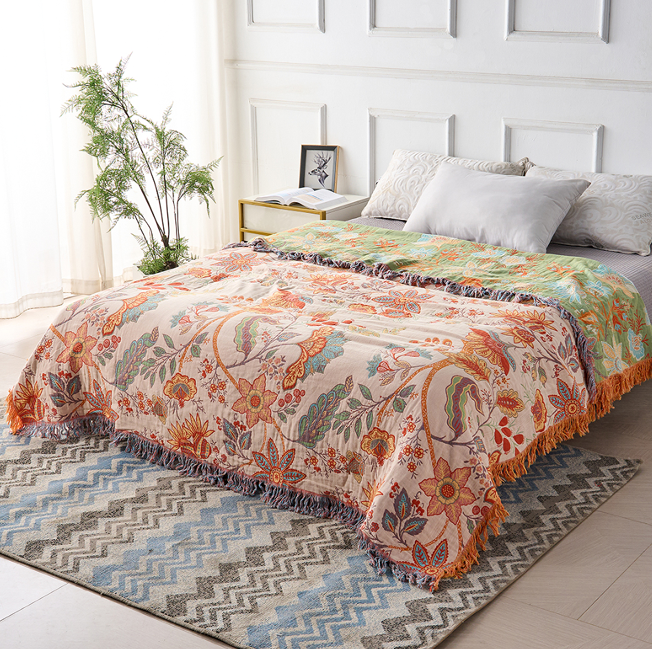 Bohemian Floral Patterned Blanket with Fringes