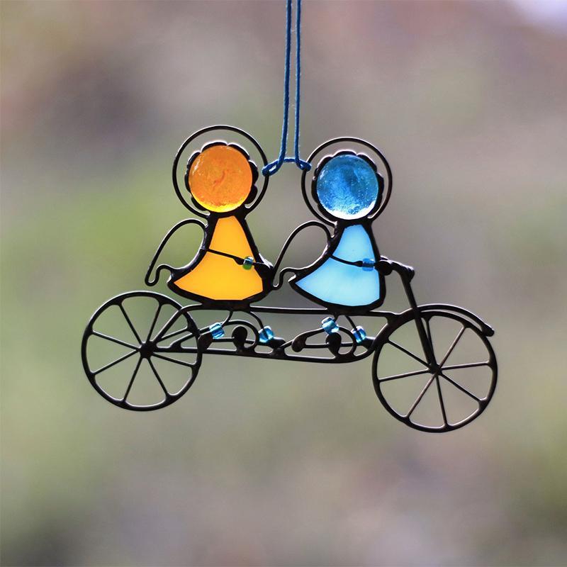 Κρεμαστή Διακόσμηση – Λαμπερές και Κομψές Αντανακλάσεις