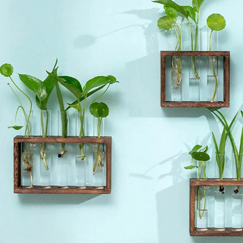 Dekorativní trubkové vázy – Jednoduchost a přírodní styl