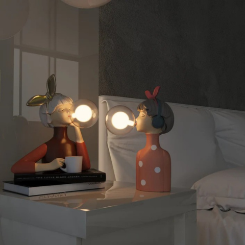 Hantverksbordslampa – Unik design och noggrant utförande