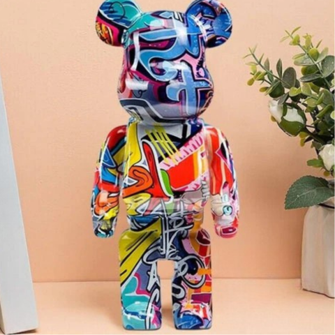 Dekorativ graffitiskulptur - lyse farger og urban ånd