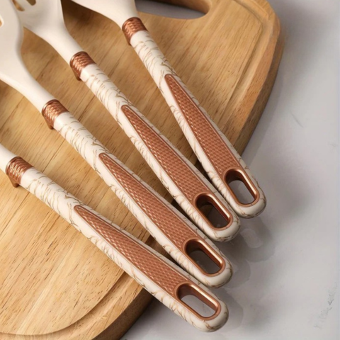 シリコーン調理器具セット - 耐久性、柔軟性、モダンデザイン