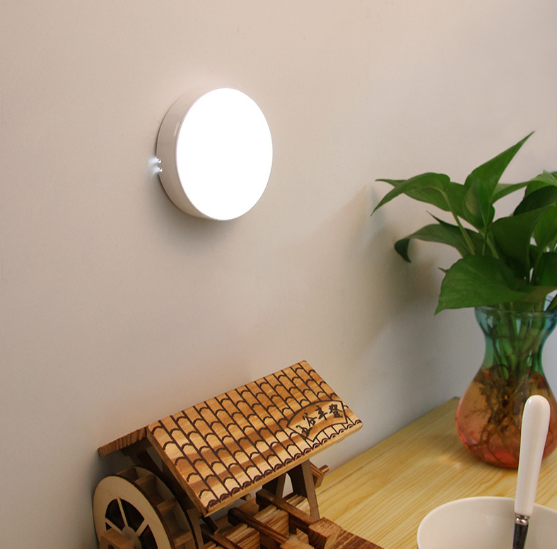 Lâmpada de deteção de movimento - Design compacto e alta sensibilidade