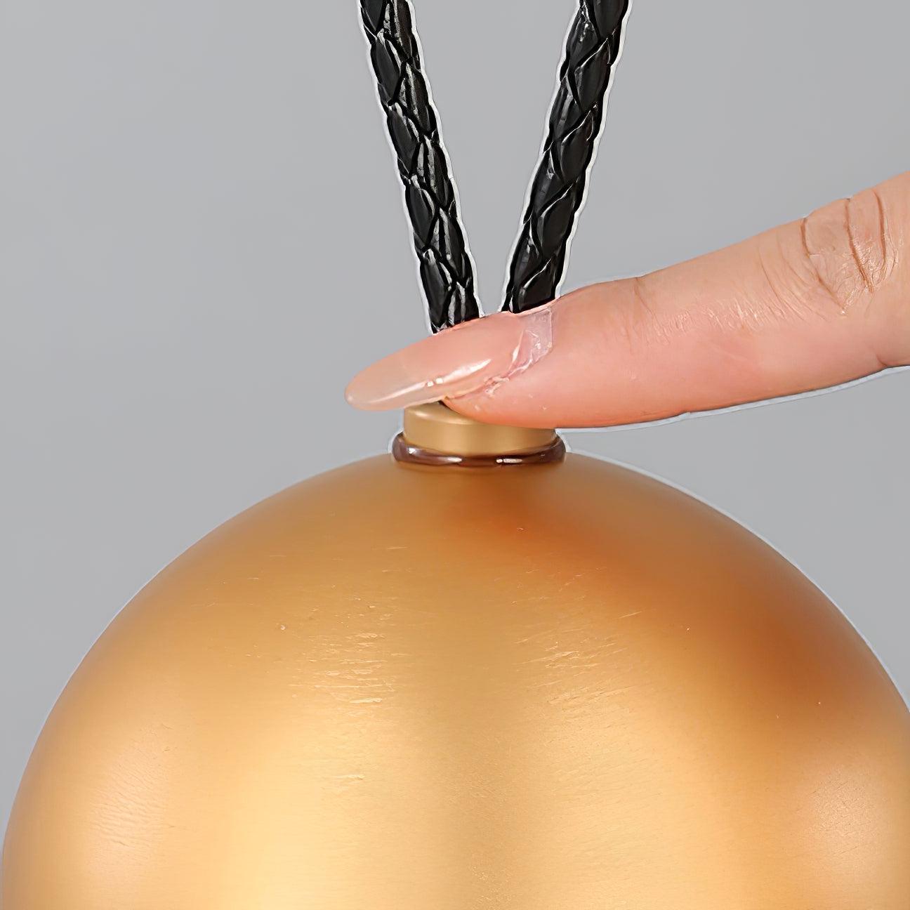 Dobíjecí kulová lampa - elegantní design a relaxační světlo