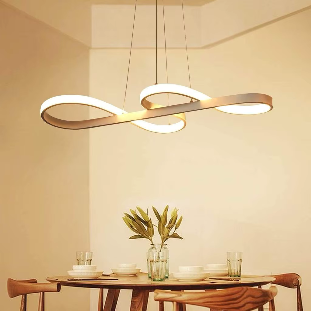 Suspensão LED Moderna em Anéis – Design Elegante e Futurista 