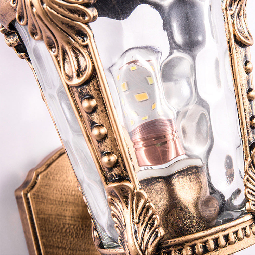 Aplique de Parede Vintage em Vidro – Estilo Retro e Resistência Exterior 