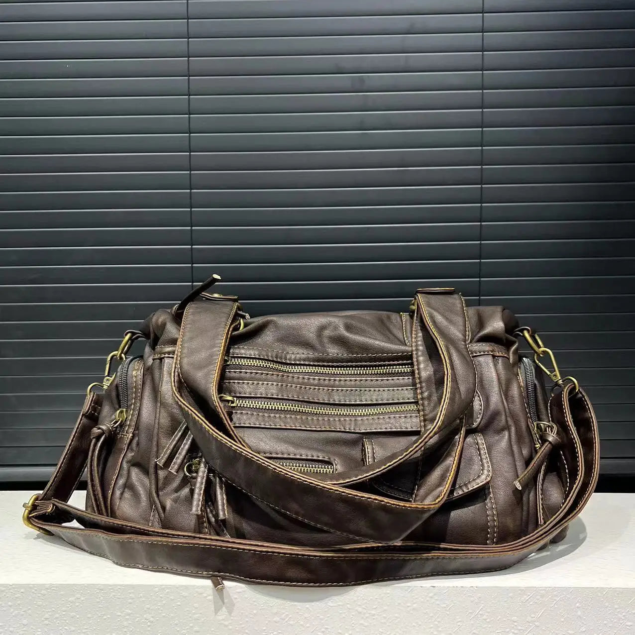 Clara | Retro Håndtaske Med Skulderrem – Tidløs Elegance Og Vintage Stil 