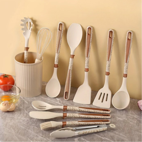 Set di pentole in silicone - Resistenza, flessibilità e design moderno