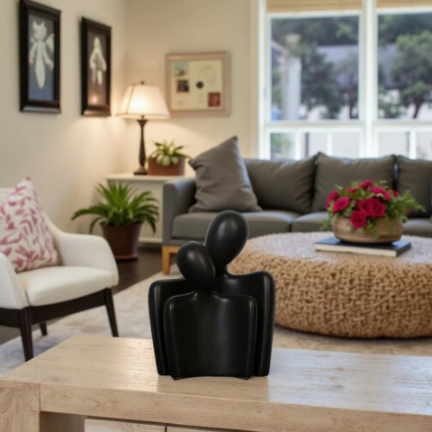 Ölelkező Pár Szobor – Művészi És Érzelmi Vonzerő 