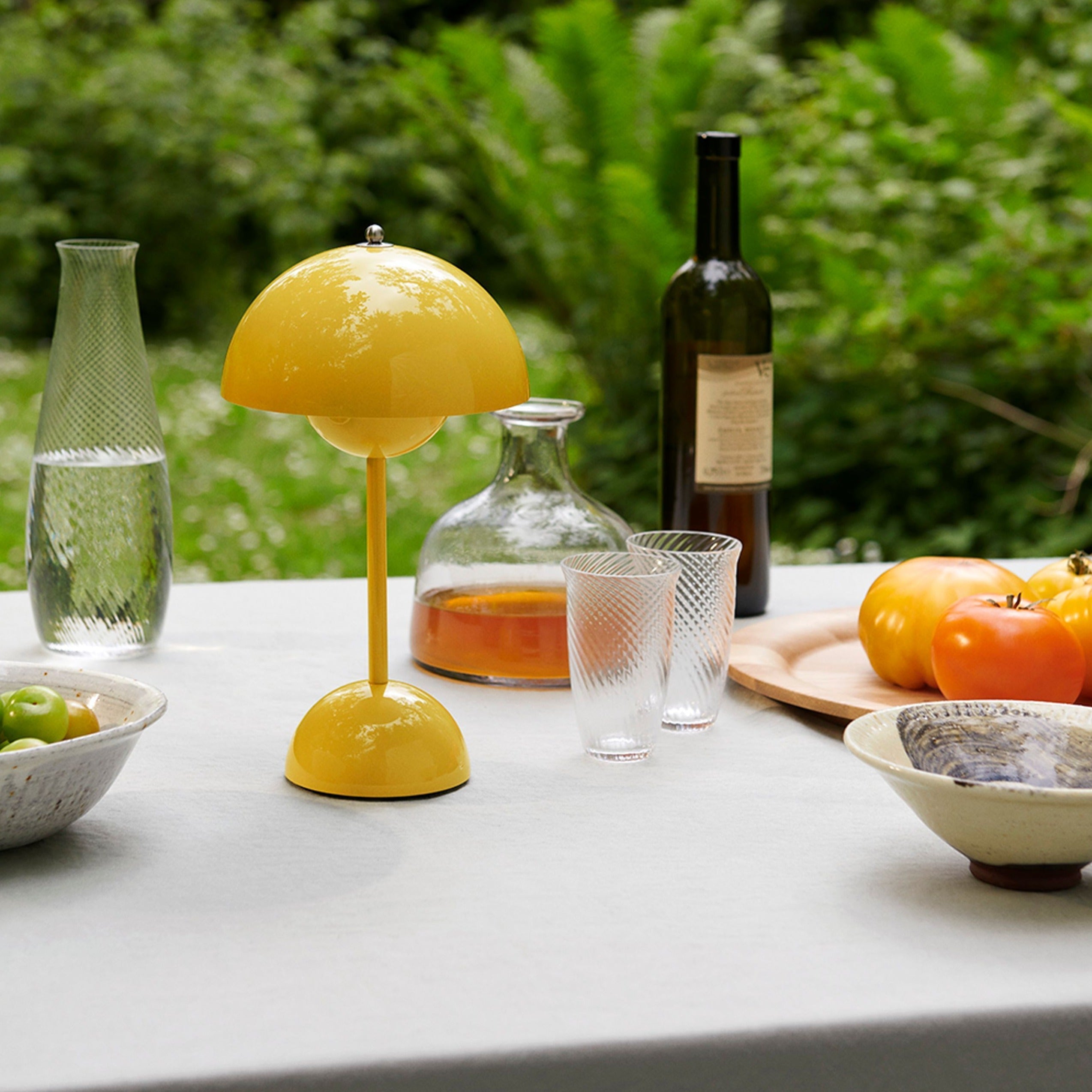 Lampada LED da Scrivania – Semplicità Moderna e Funzionalità 