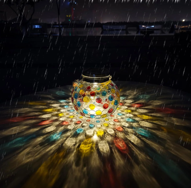 Lanterna Solare Esterna — Eleganza in Vetro 