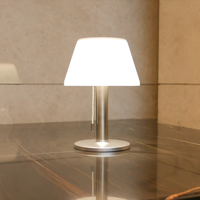 Elegant Solar Table Lamp – Style and Refinement 
