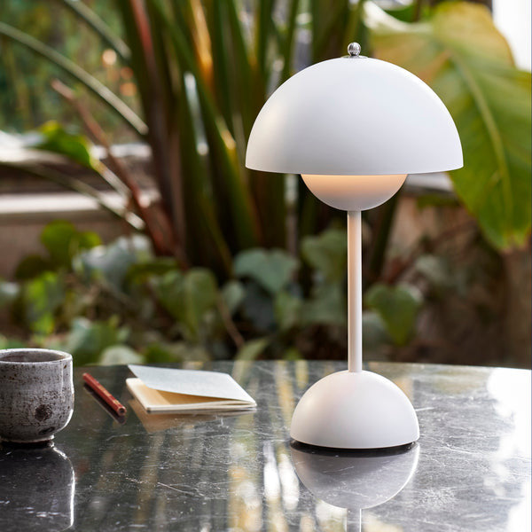 Lampe De Table Portable — vue 3